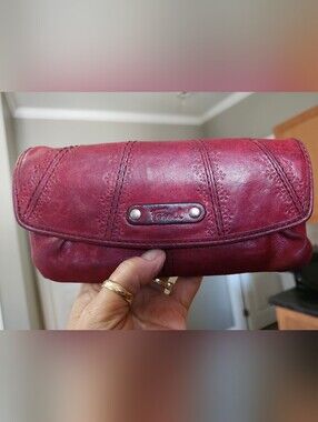 Vintage Fossil burgundy/Red embossed leather Wallet